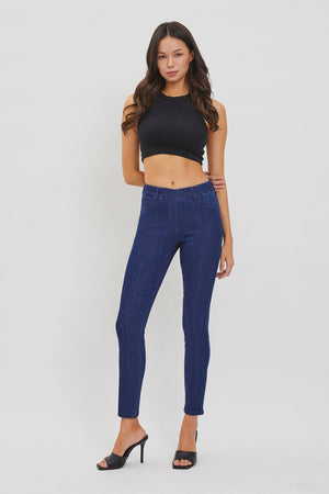 Comfort Mid Rise Pull-On Skinny